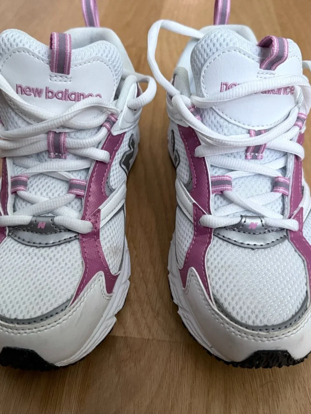 New Balance 408 Sneakers Sz 8.5